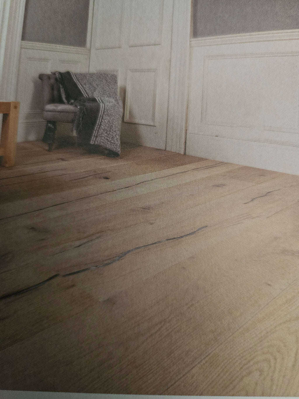 Wandsworth Smoked White Distressed