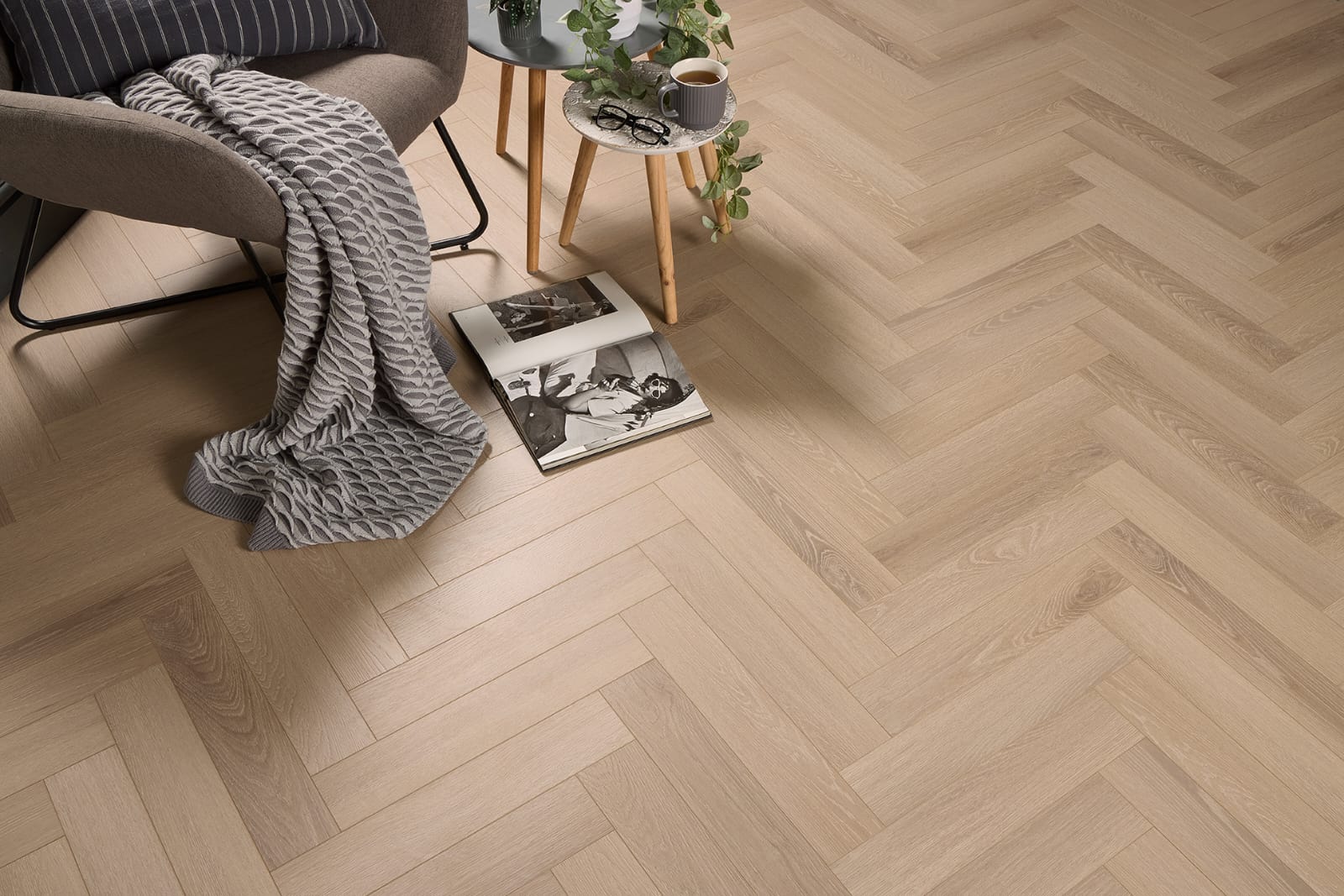 Esbjerg Oak Herringbone 12mm